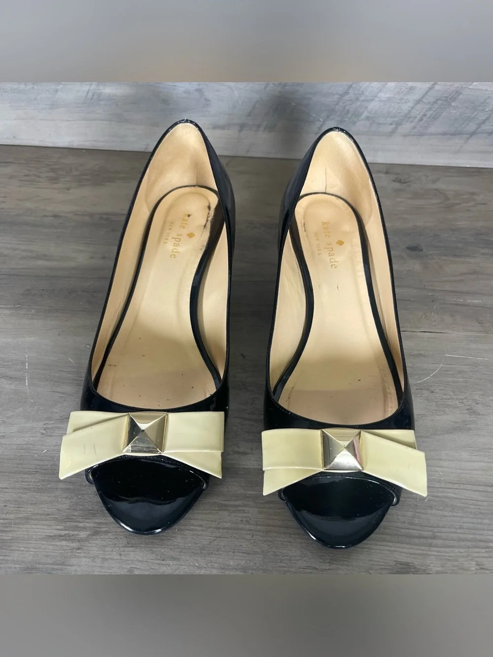 Kate Spade 8.5 Tilda Black Patent Doe Bow Stud Slip On Low Wedges W/Box And Bag‎